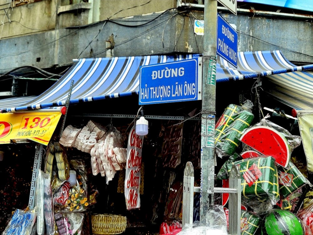 A corner at Hai Thuong Lan Ong Street